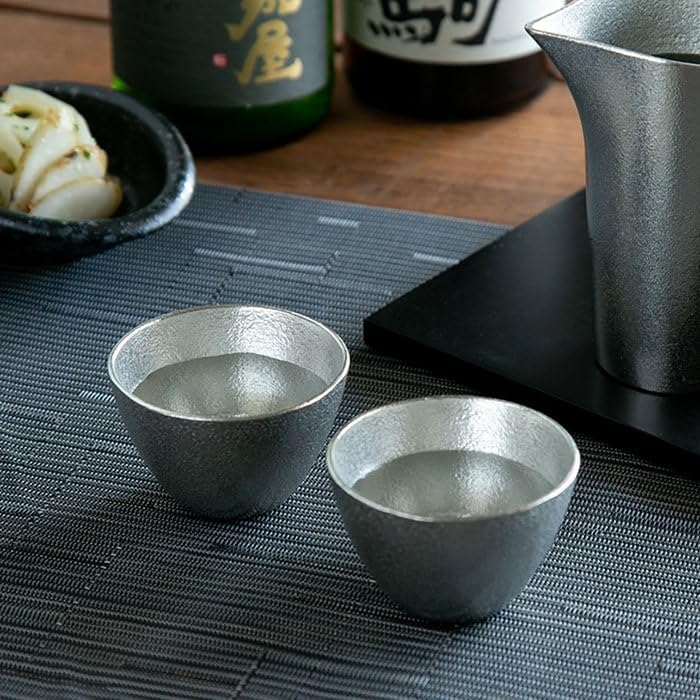 Amazon.co.jp: スズ ぐい呑 猪口 能作 本錫100％ 酒器 ぐい呑み 2個